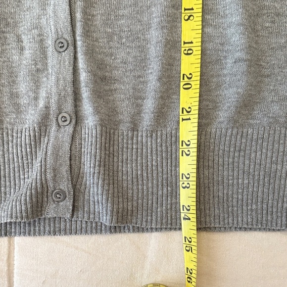 Debut Heather Gray Short Sleeve Button-Down Top - Picture 10 of 11